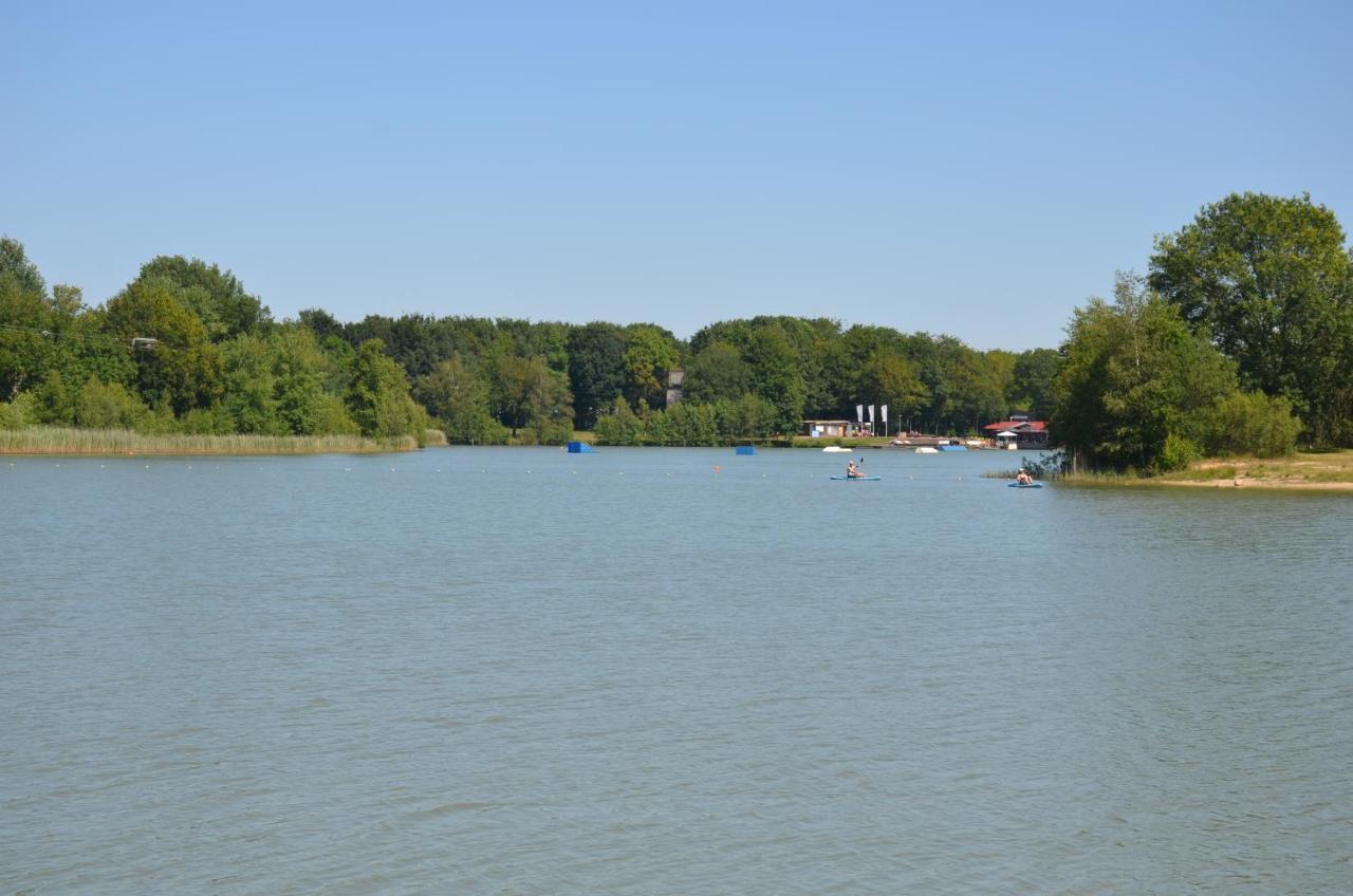 Drents Genieten - Lavendelheide Met Uitzicht Op Het Water Erm Exteriér fotografie