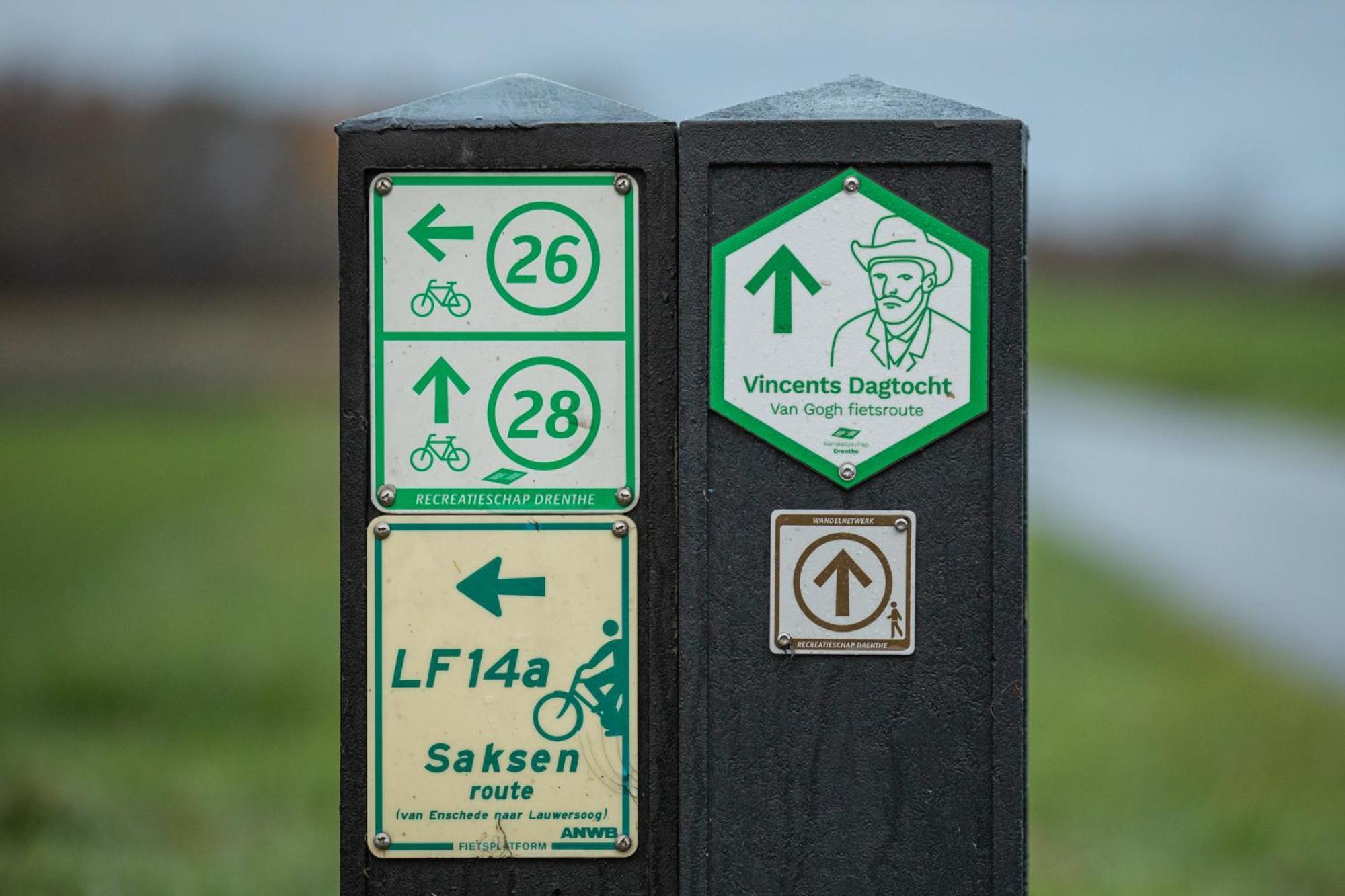 Drents Genieten - Lavendelheide Met Uitzicht Op Het Water Erm Exteriér fotografie