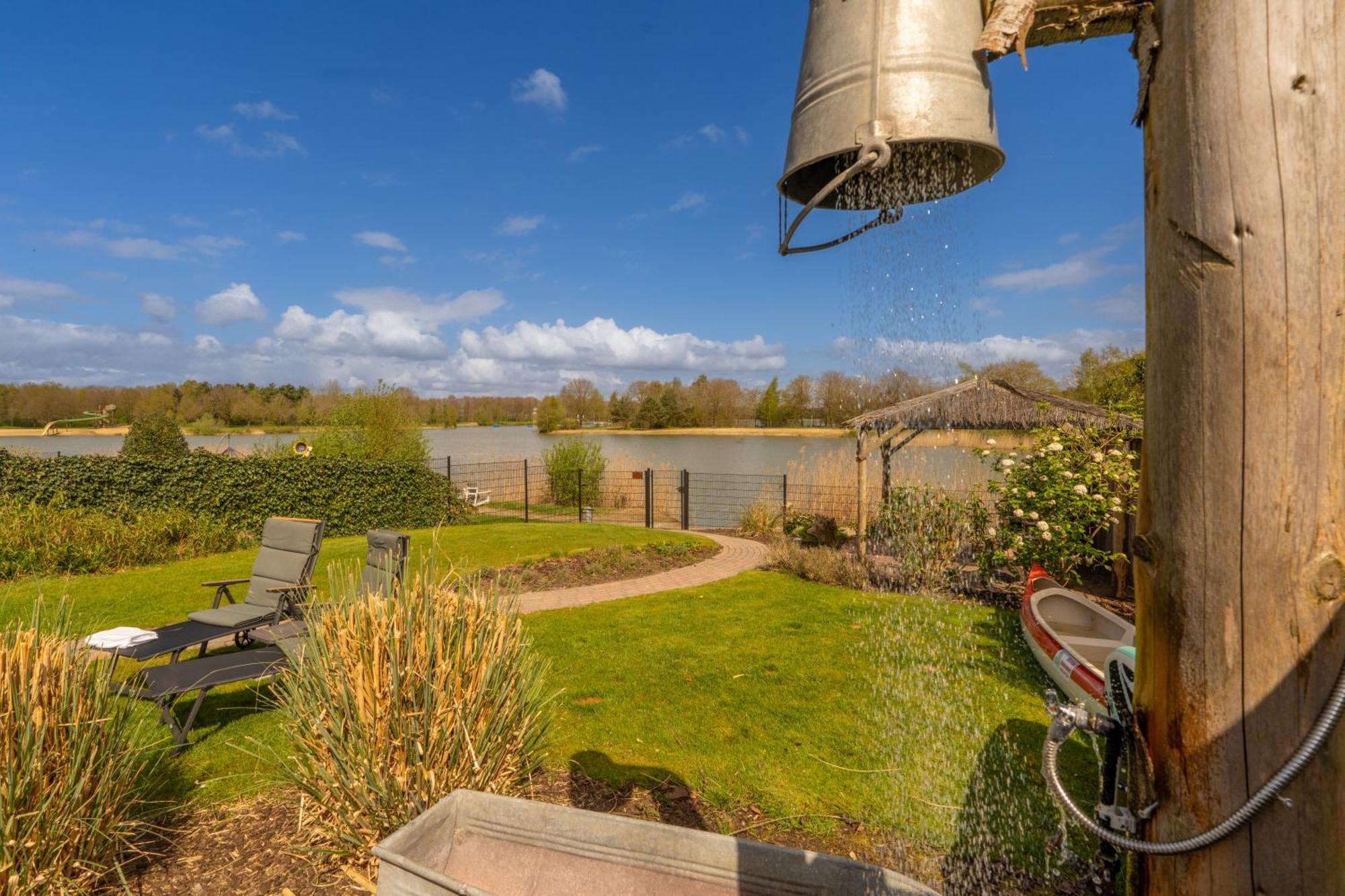 Drents Genieten - Lavendelheide Met Uitzicht Op Het Water Erm Exteriér fotografie